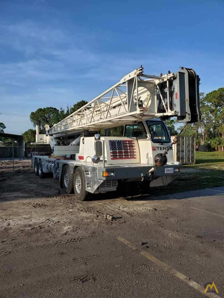 2007 Terex T 560 60-Ton Telescopic Boom Truck Crane 6
