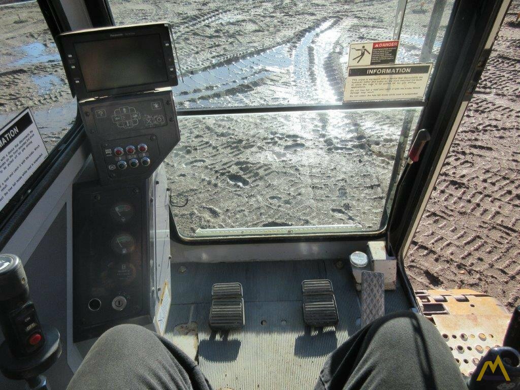 2008 Link-Belt 218 HSL 110-Ton Lattice Boom Crawler Crane 31