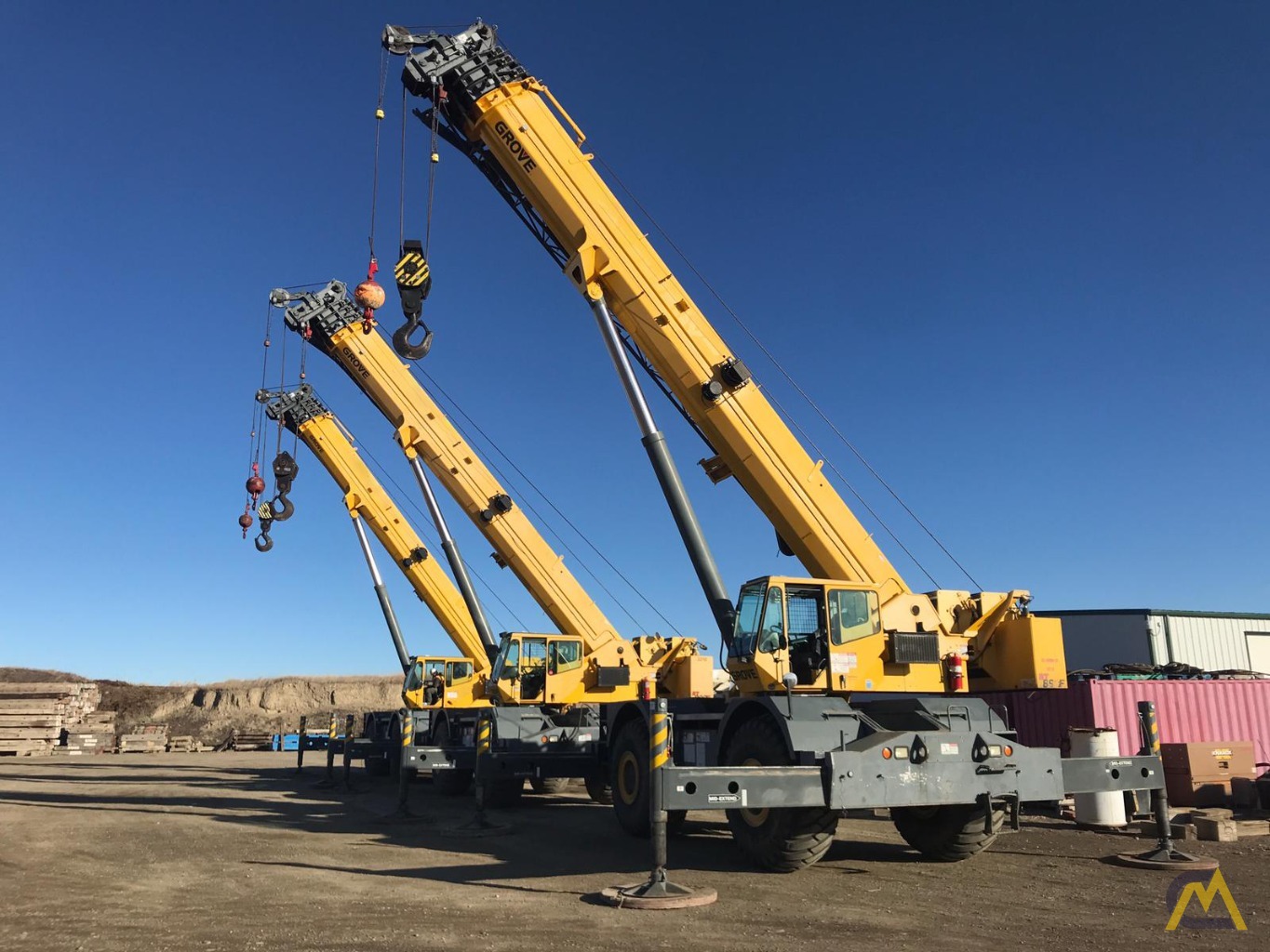 Grove RT890E 90-Ton Rough Terrain Crane 2