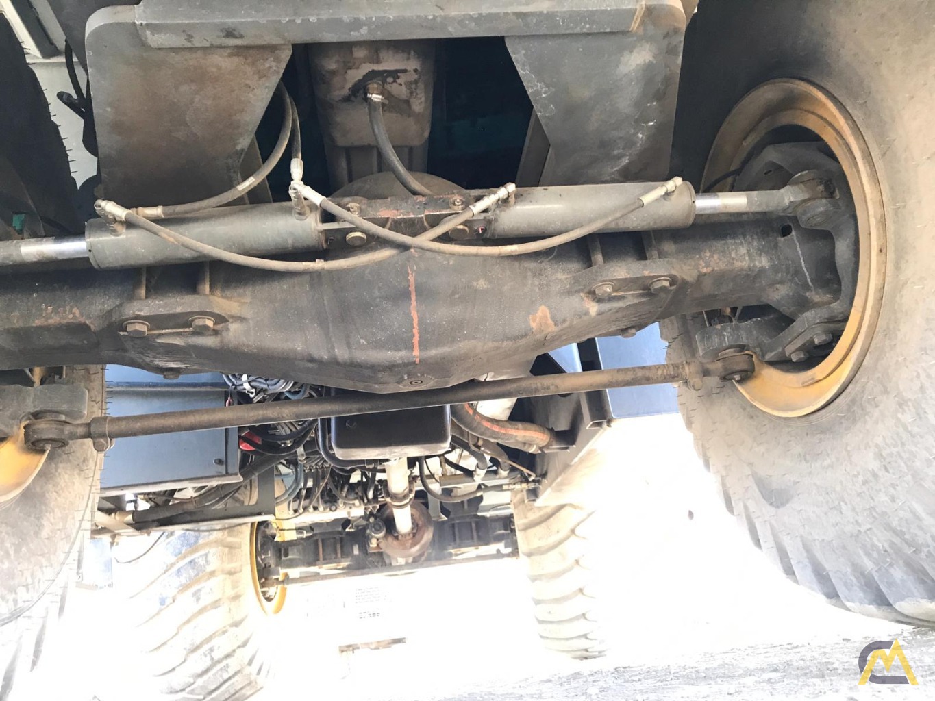 Grove RT890E 90-Ton Rough Terrain Crane 10