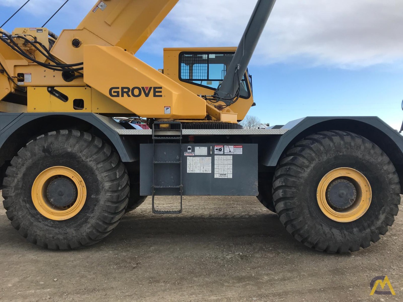 Grove RT890E 90-Ton Rough Terrain Crane 6