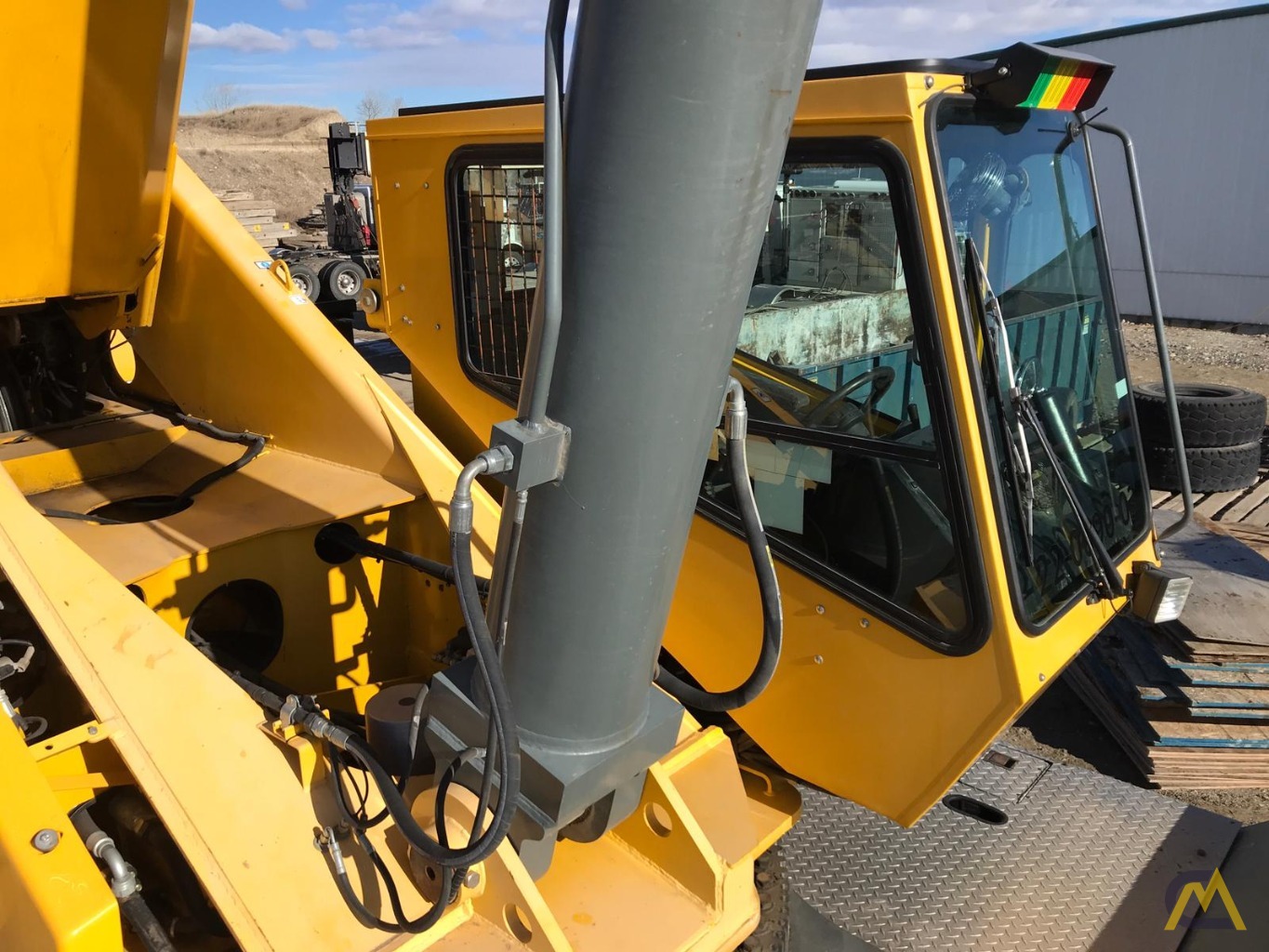 Grove RT890E 90-Ton Rough Terrain Crane 11
