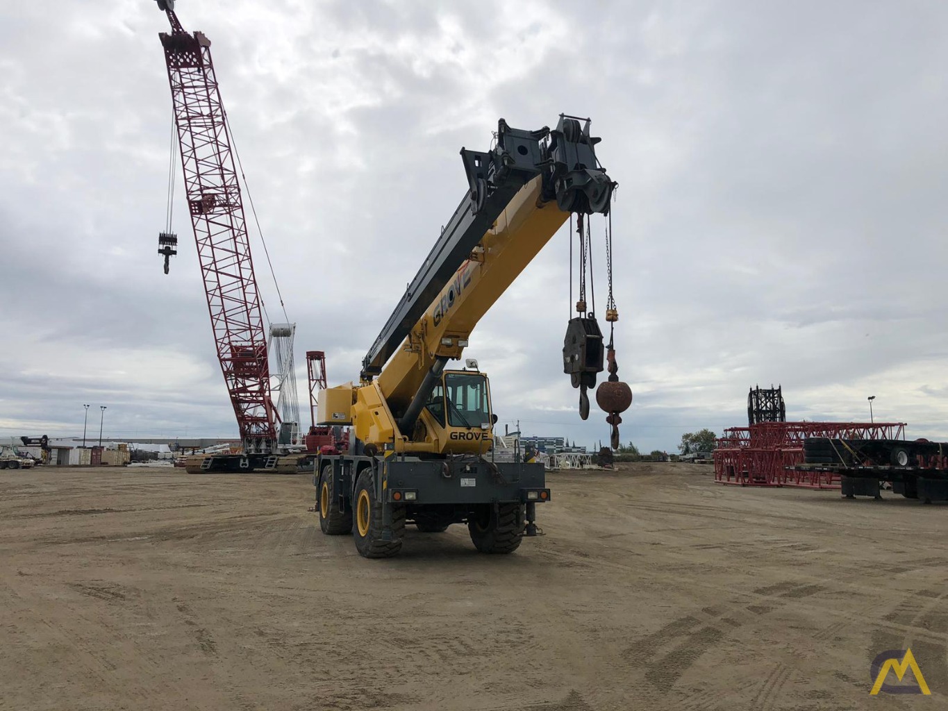 2008 Grove RT530E-2 30-Ton Rough Terrain Crane 2