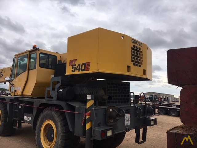 2008 Grove RT540E 40-Ton Rough Terrain Crane 5