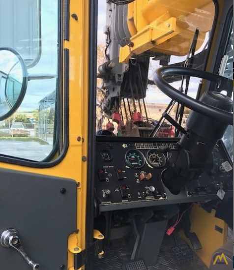2008 Grove TMS700E 60-Ton Telescopic Truck Crane 4