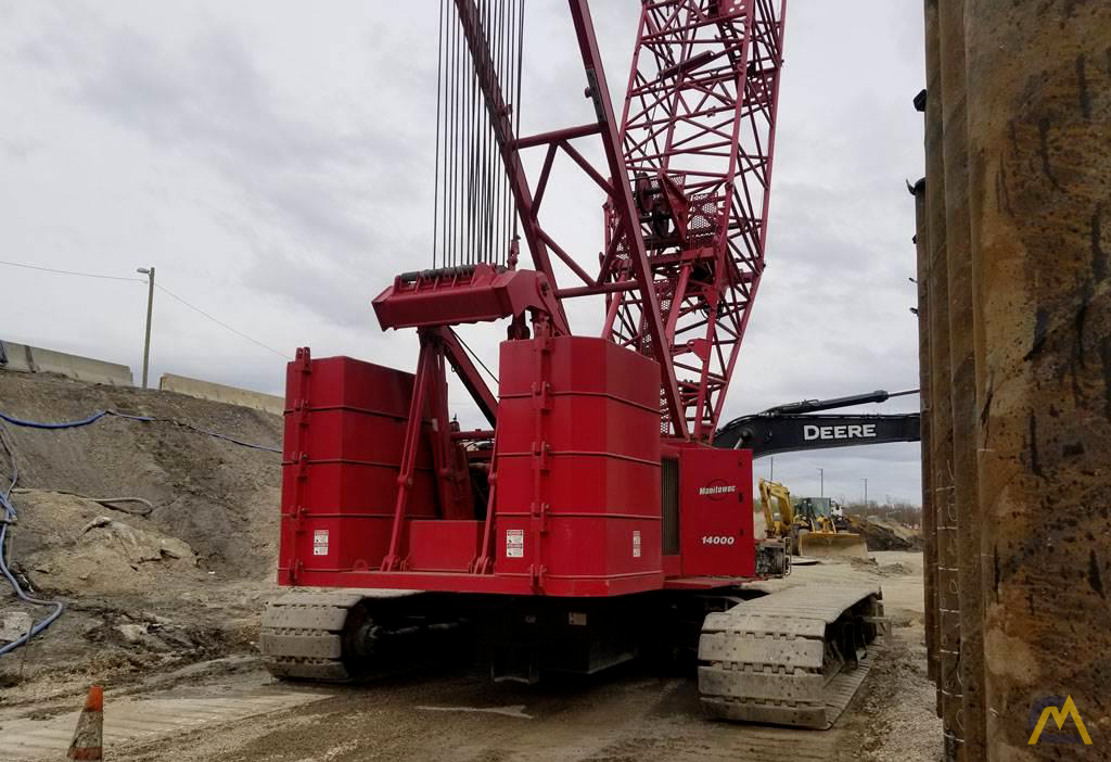 2008 Manitowoc 14000 220-Ton Lattice Boom Crawler Crane, CranesList ID: 241 1