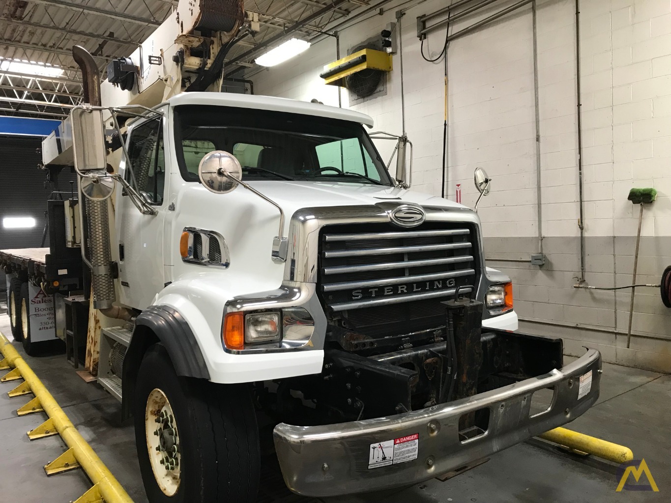 2008 NATIONAL 8100D 11