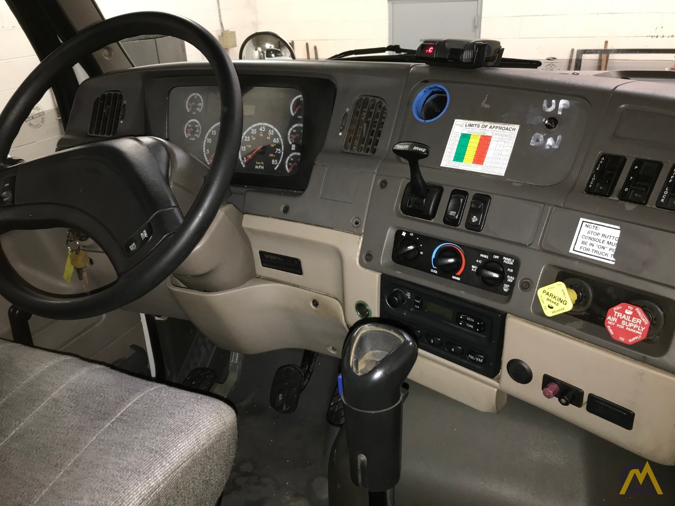 2008 NATIONAL 8100D 14