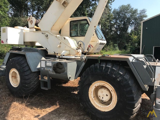 2008 Terex RT 555-1 55-Ton Rough Terrain Crane 4
