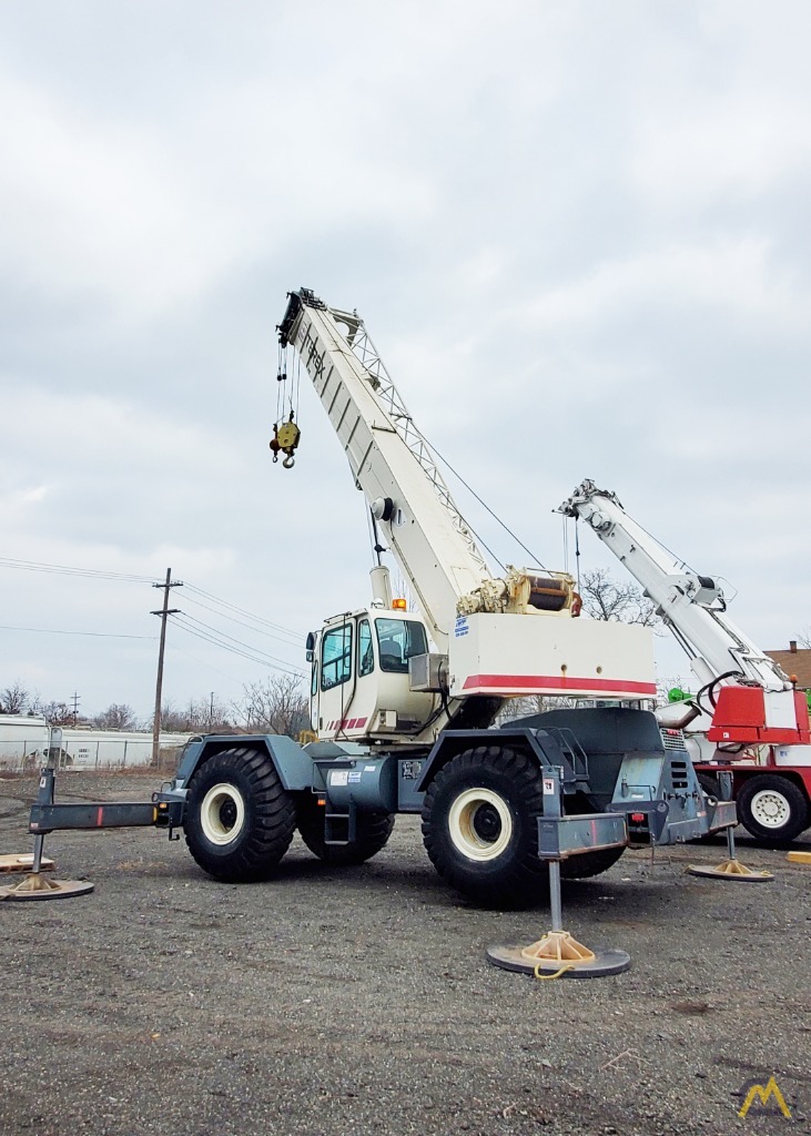 2008 Terex RT555-1 55-Ton Rough Terrain Crane 7