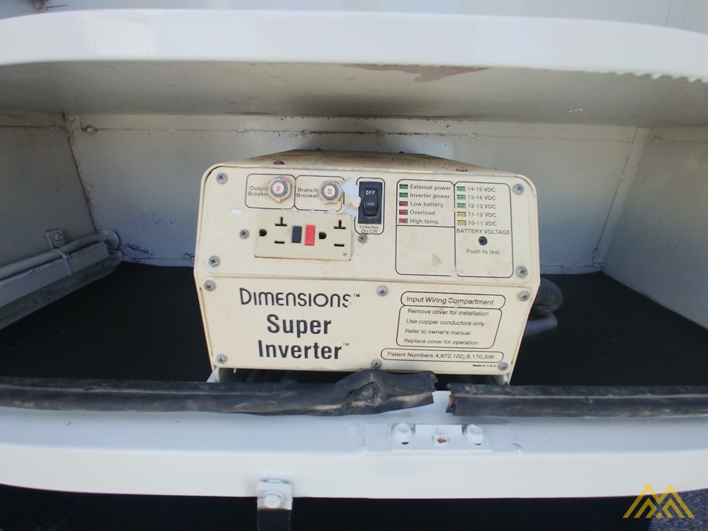 Altec DM47-TR 15-ton Wireless Remote Digger Derrick on 2009 Ford F750 Utility 11
