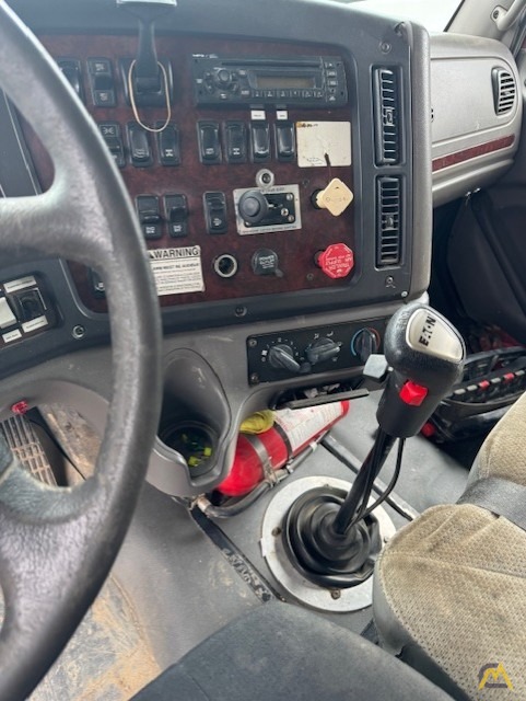 Hiab XS 622 E-6 Jib 150X-6 Knuckle Boom Crane on Freightliner 11