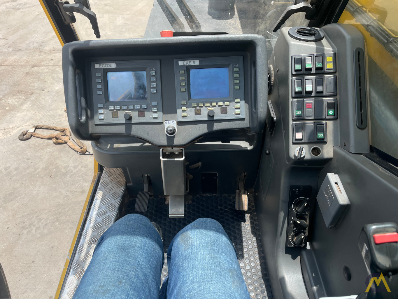 2009 Grove GMK5275 275-Ton All Terrain Crane 30
