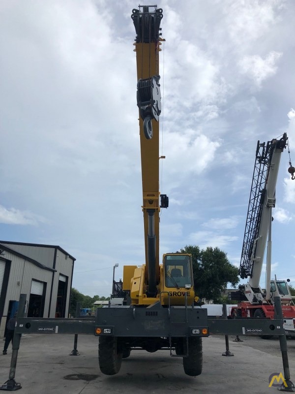 2009 Grove RT530E-2 30-Ton Rough Terrain Crane 3