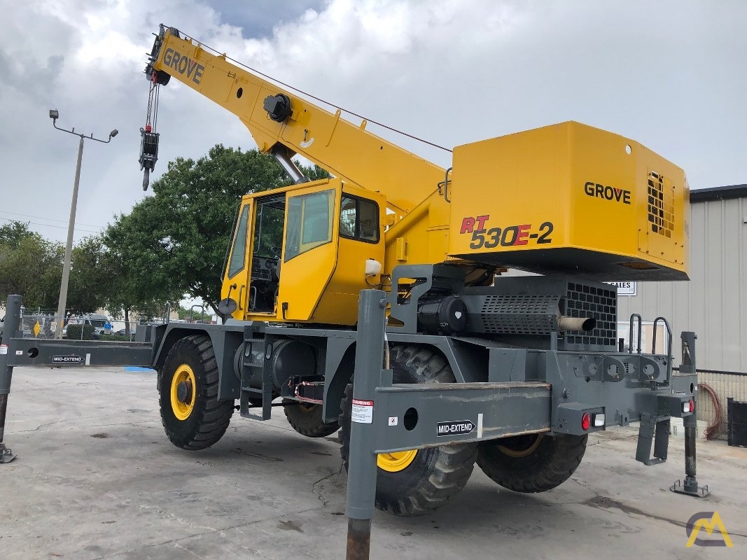 2009 Grove RT530E-2 30-Ton Rough Terrain Crane 1