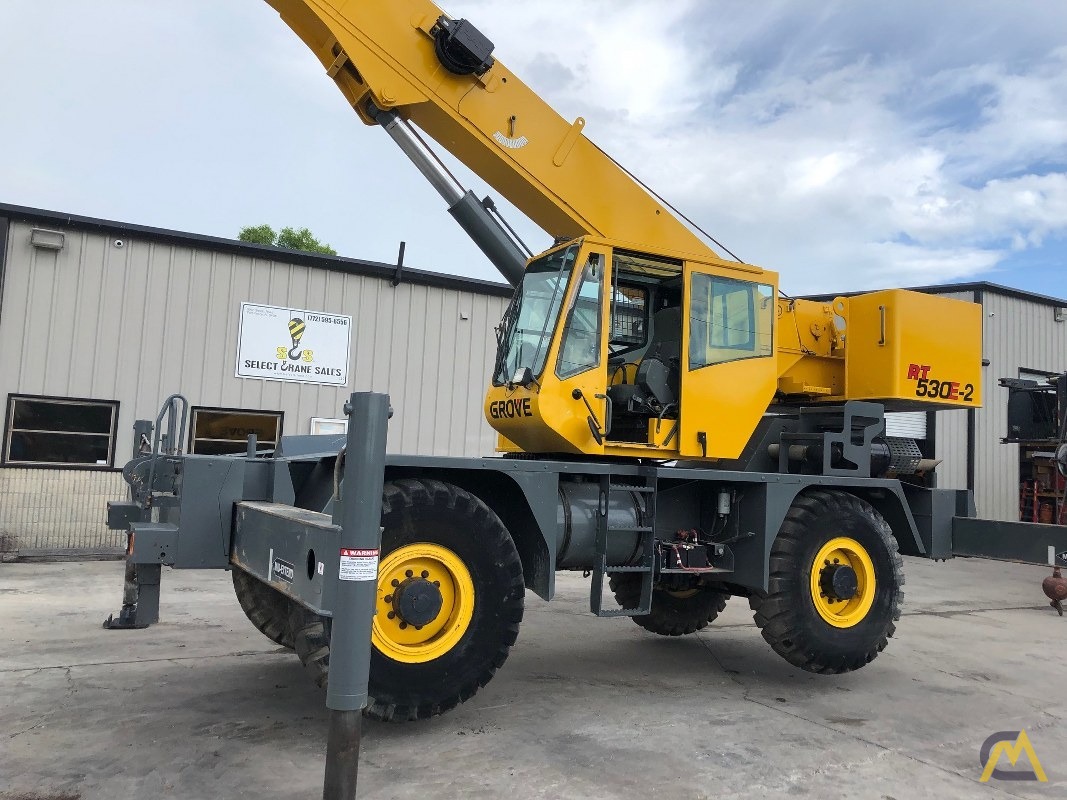 2009 Grove RT530E-2 30-Ton Rough Terrain Crane 0