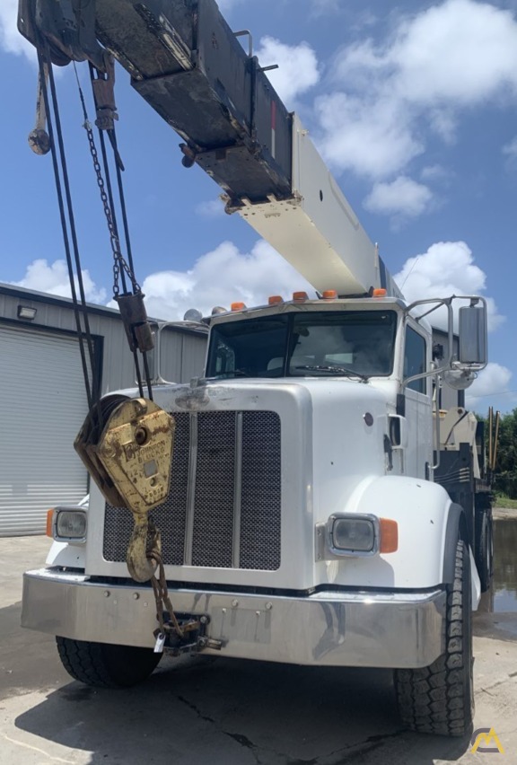 2009 National 9103A Boom Truck Crane 3