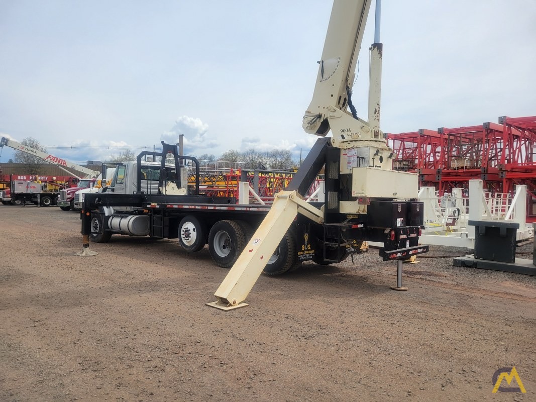 2009 National 9125A 26-Ton Boom Truck Crane 9