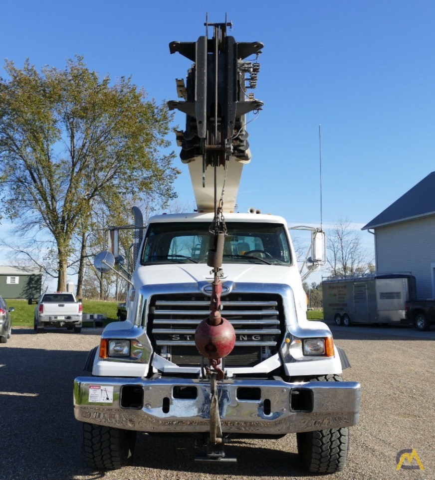 National 18142 40-Ton Boom Truck Crane on Sterling - CranesList ID: 247, 2