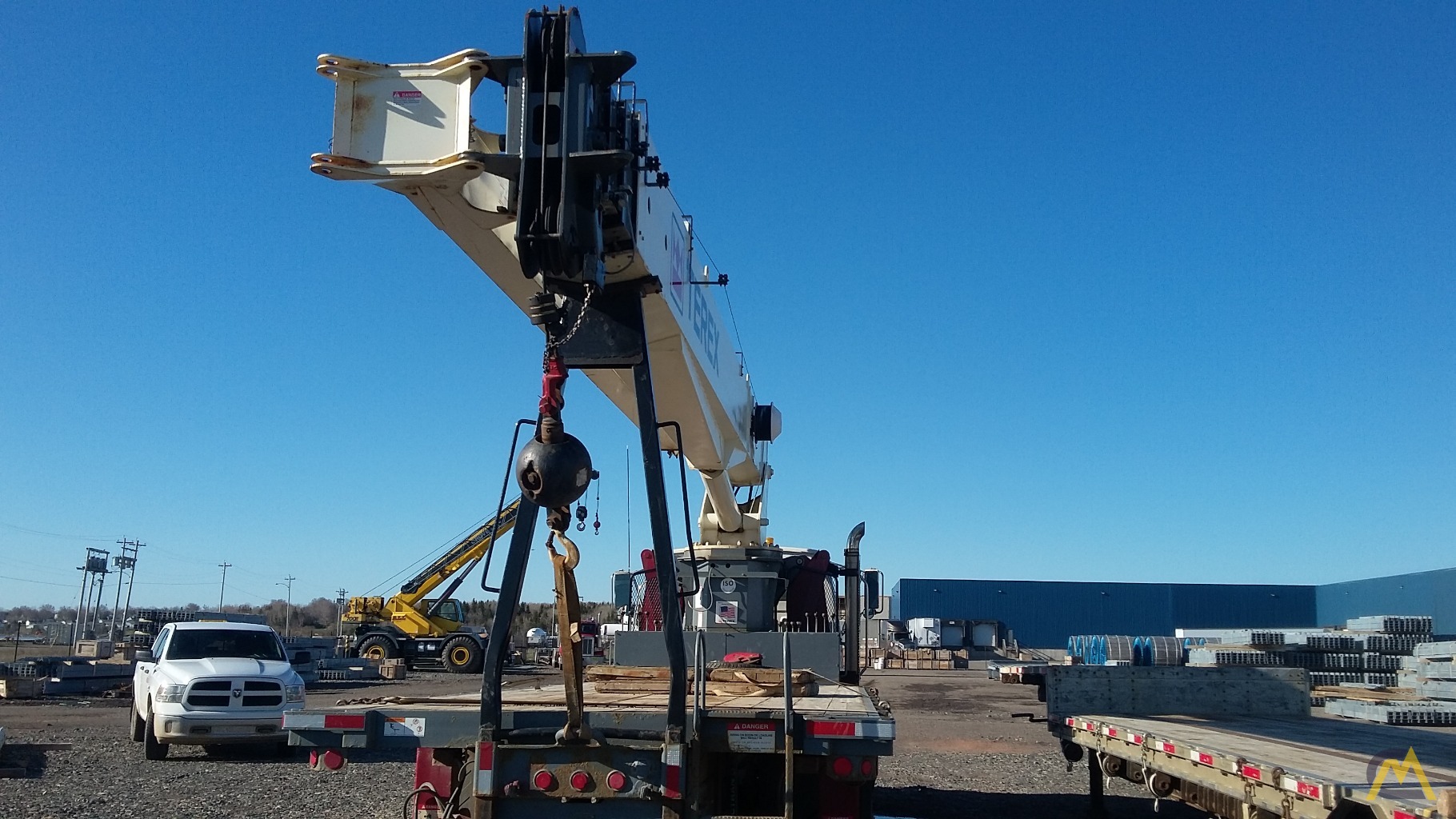 2009 TEREX BT4792  3