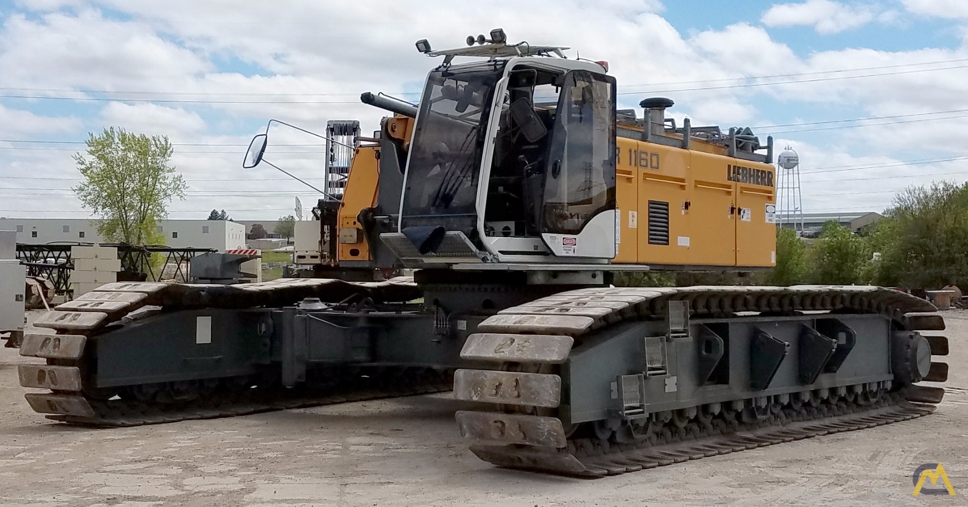 Liebherr LR 1160 200-Ton Lattice Boom Crawler Crane 0