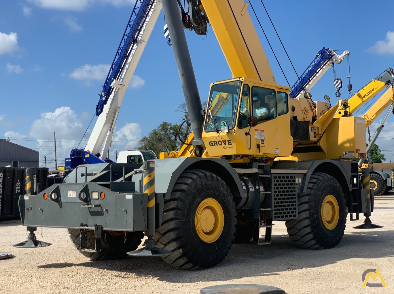 2010 Grove RT880E 80-Ton Rough Terrain Crane 0