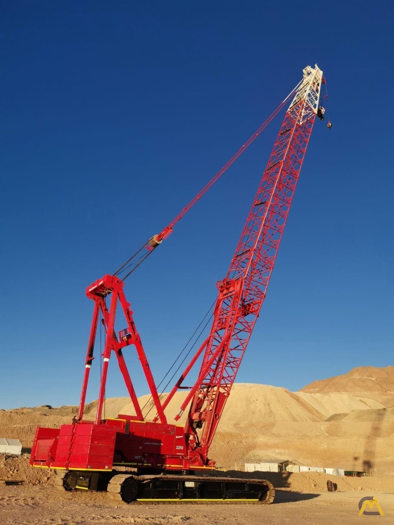 2010 Manitowoc 2250 Series 3 Lattice Boom Crawler Crane-CranesList ID: 1089 1
