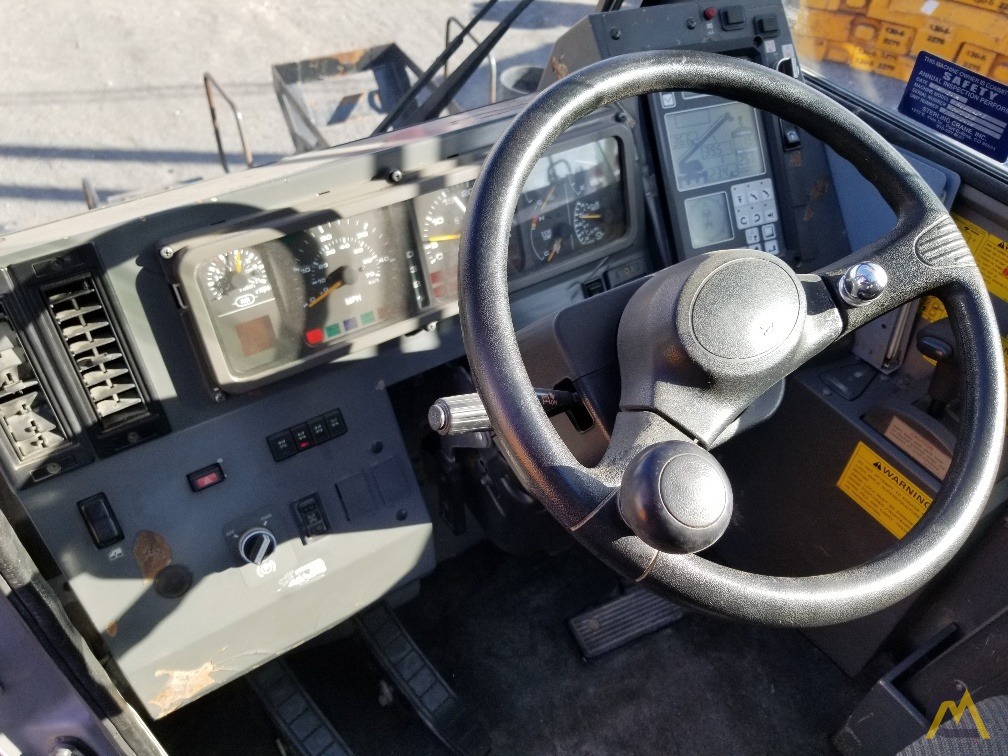 2010 Tadano GR-600XL-1 60-Ton Rough Terrain Crane 6