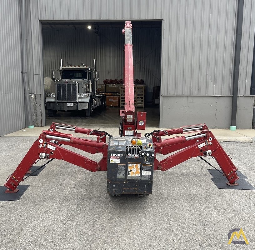 2010 UNIC UR-W295 Track Mounted Mini Crane 1