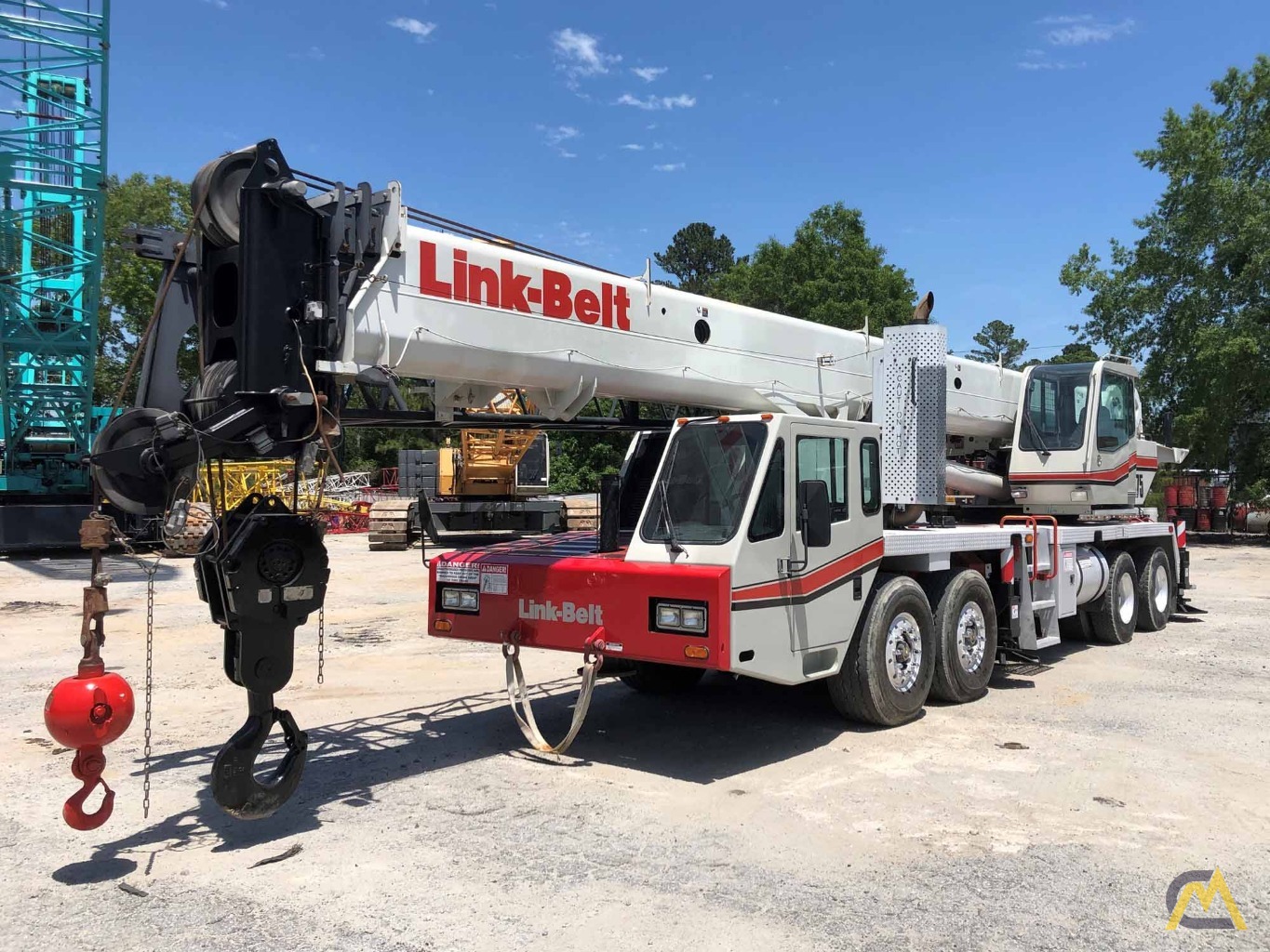 2011 Link-Belt HTC-8675 II 75-Ton Hydraulic Truck Crane 0