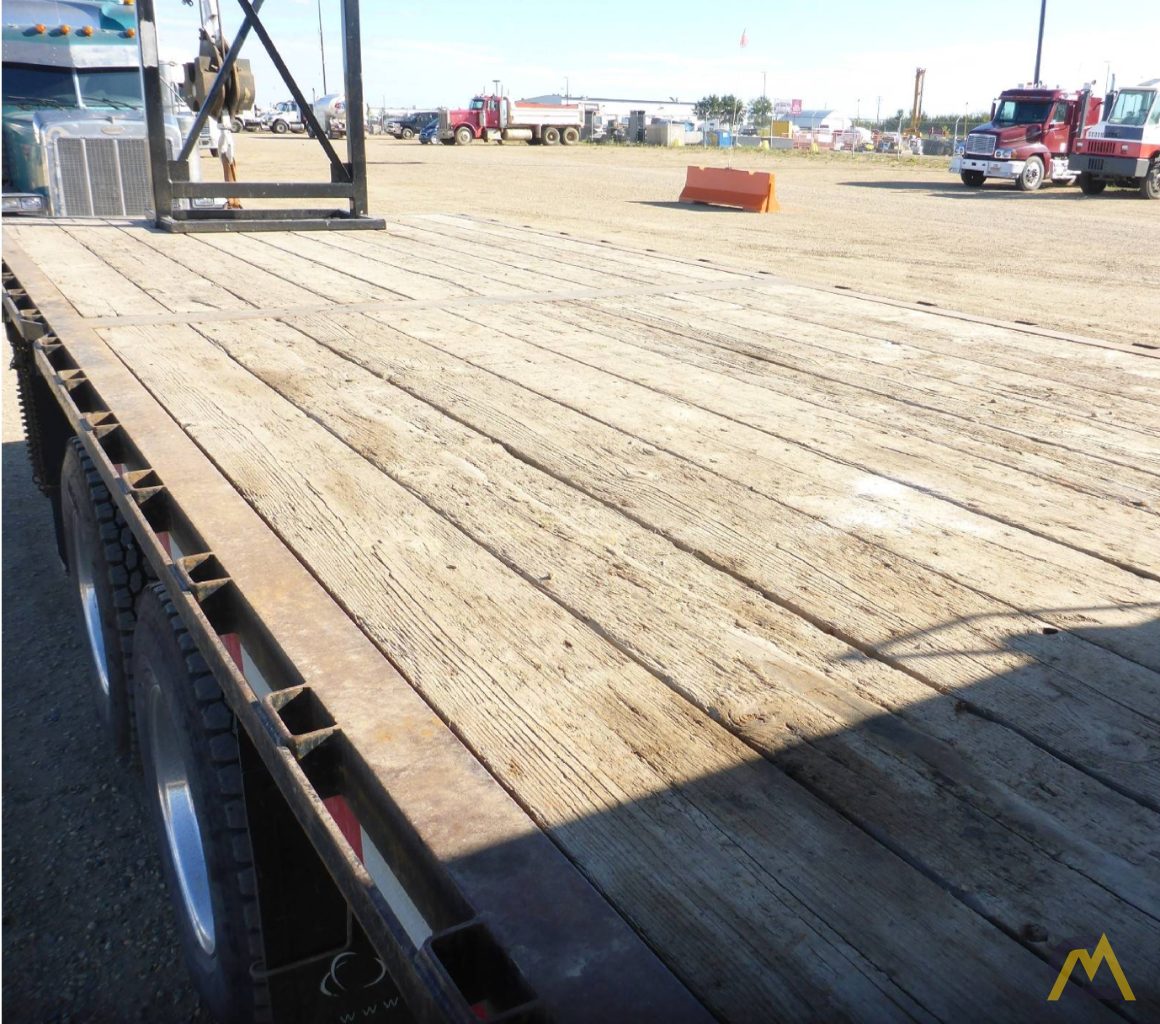 2011 National-Peterbilt 1195 28-Ton Boom Truck Crane; CranesList ID: 617 9