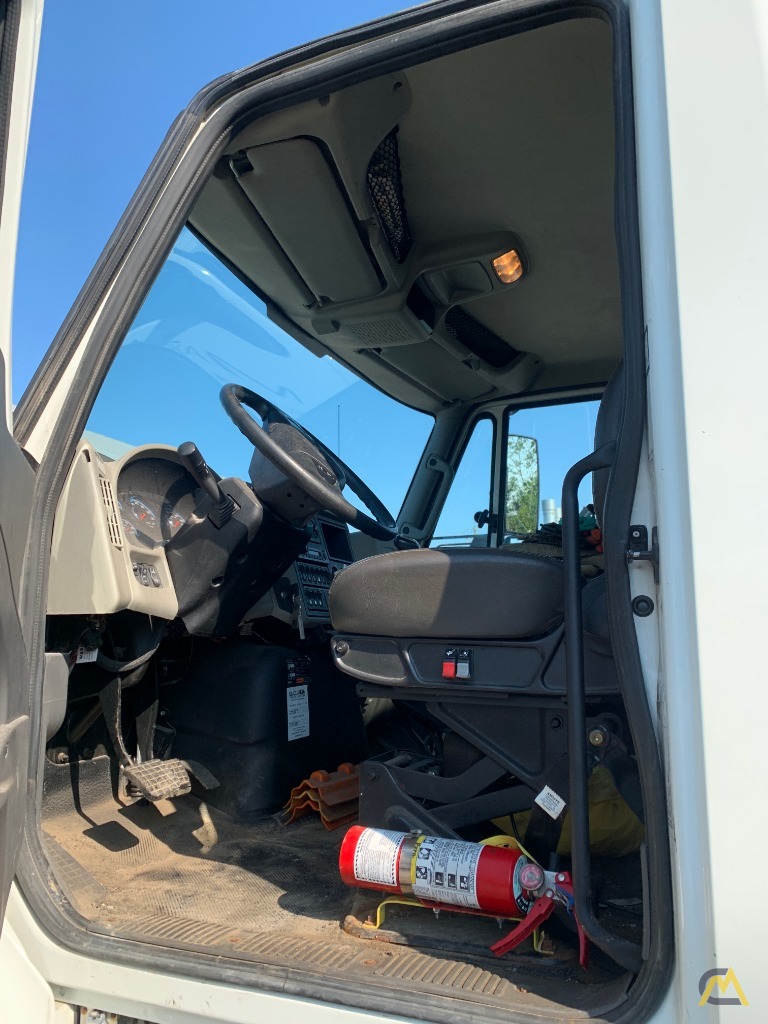 2012 National 690E2 20-Ton Boom Truck Crane 9