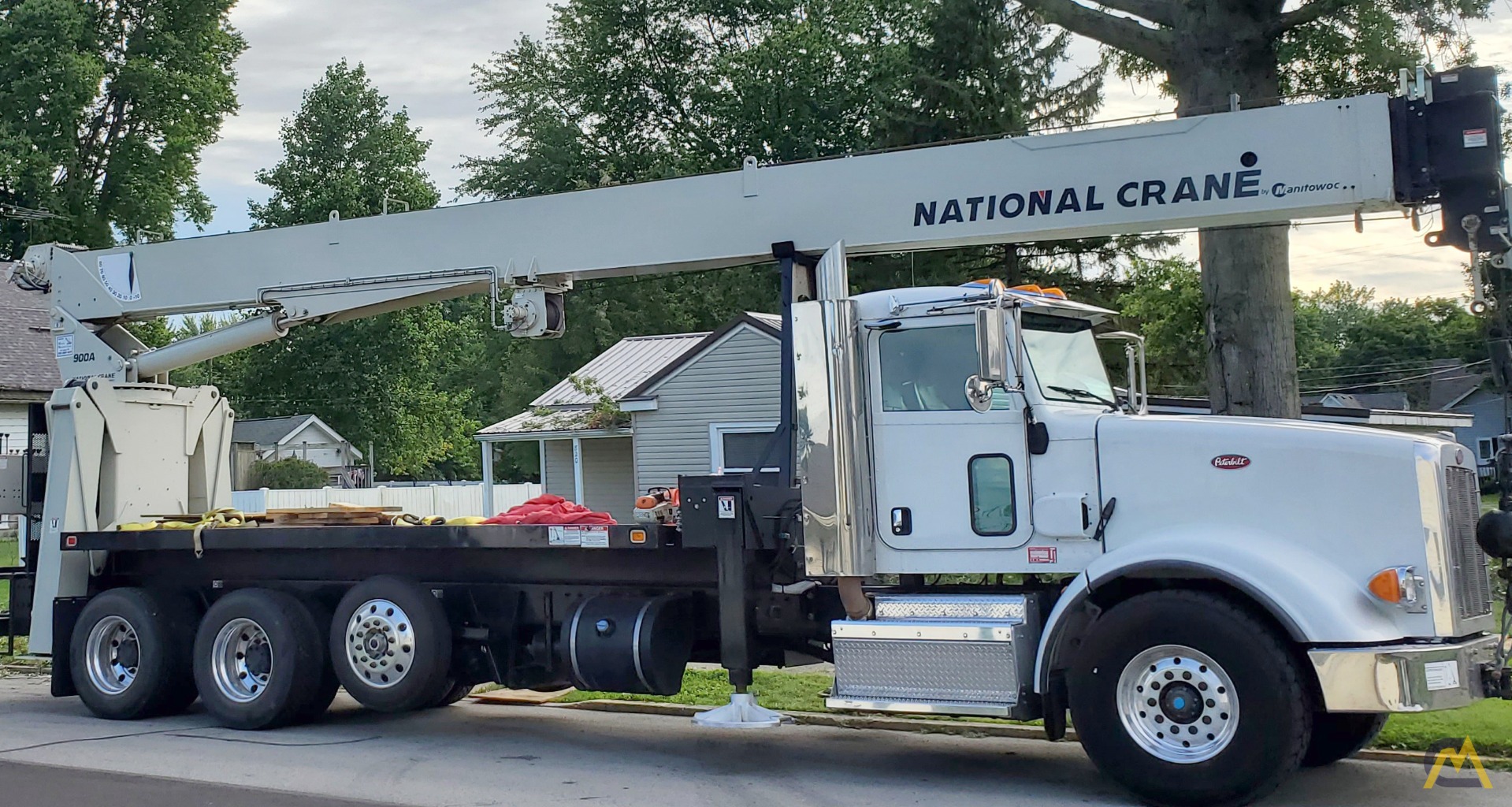 2012-2013 National-Peterbilt 9125A 26-Ton Boom Truck Crane; CranesList ID: 495 1