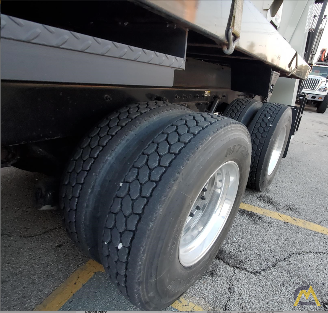 2012-2013 National-Peterbilt 9125A 26-Ton Boom Truck Crane; CranesList ID: 495 11