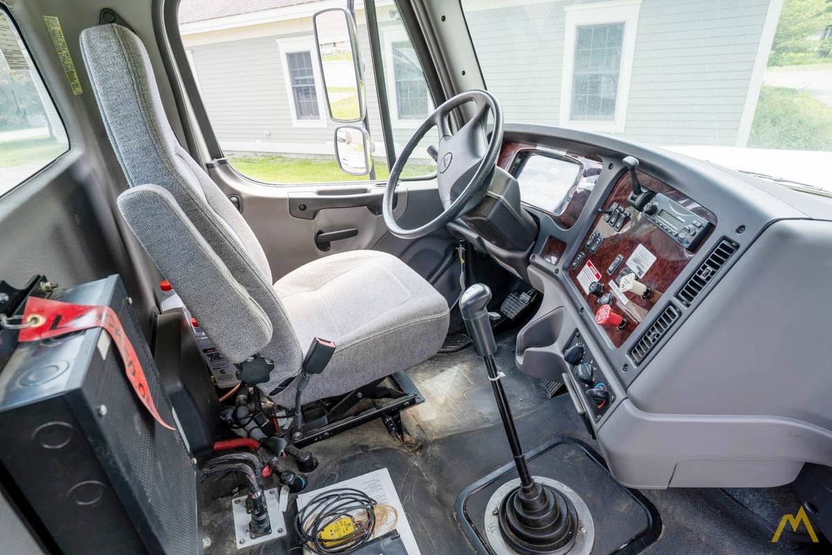 2012 Altec AC26-103B 26-Ton Boom Truck Crane 4