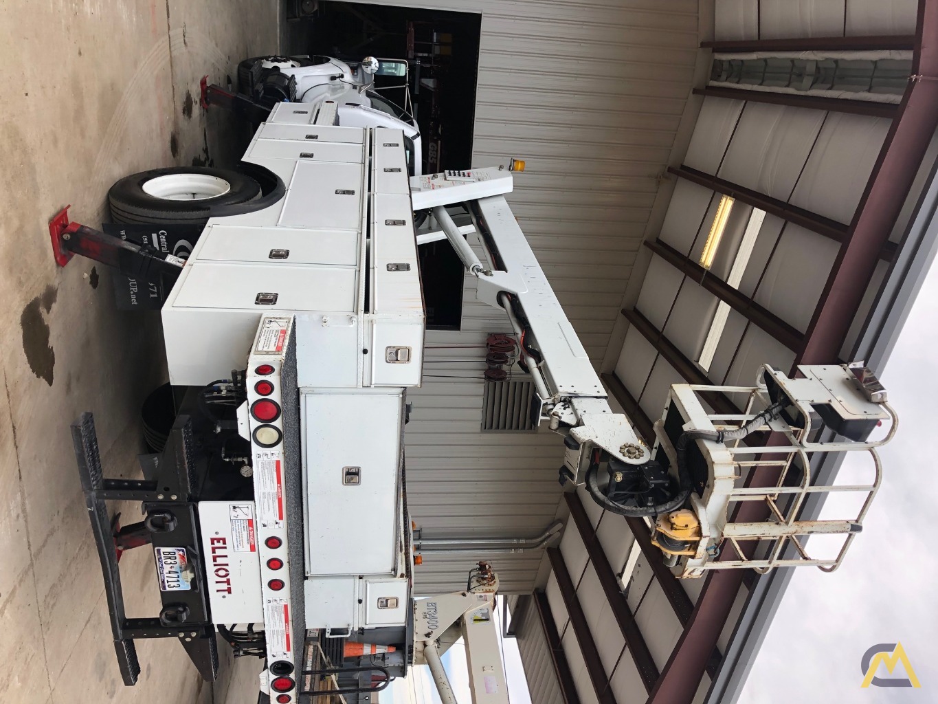 2012 Elliott V60F Aerial Bucket Truck 3