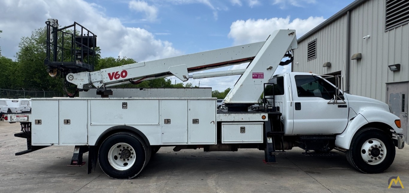 2012 Elliott V60F Telescopic Boom Aerial Device on FORD F750XL Service Body 1