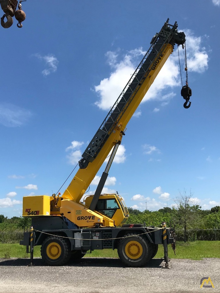 2012 GroveRT540E 40-Ton Rough Terrain Crane 1