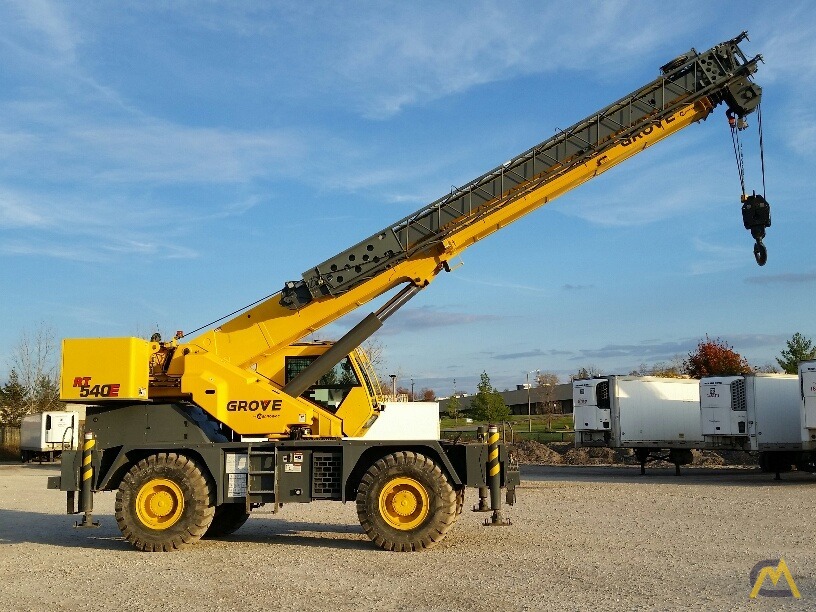 2012 Grove RT540E 40-Ton Rough Terrain Crane 5