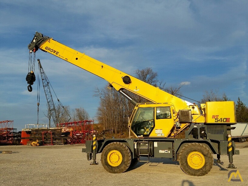 2012 Grove RT540E 40-Ton Rough Terrain Crane 4