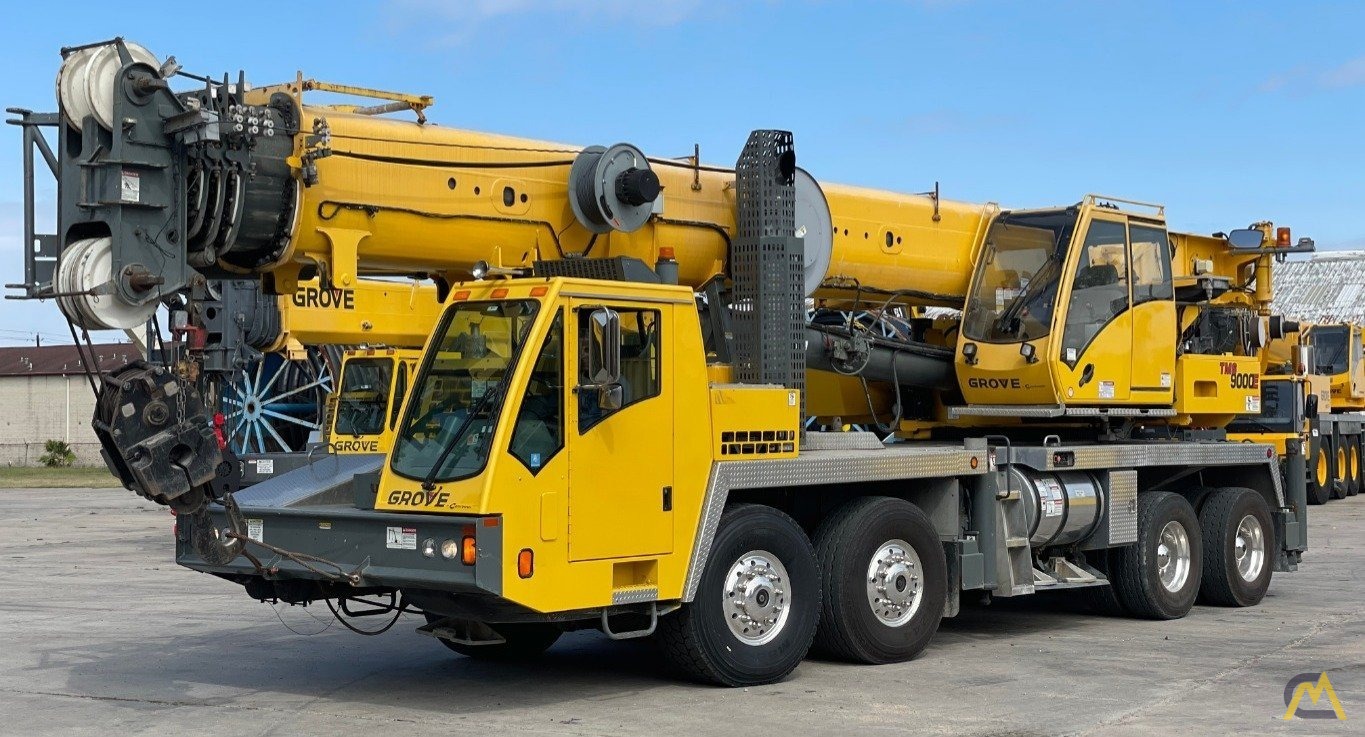 2012 Grove TMS9000E 110-Ton Telescopic Truck Crane 0