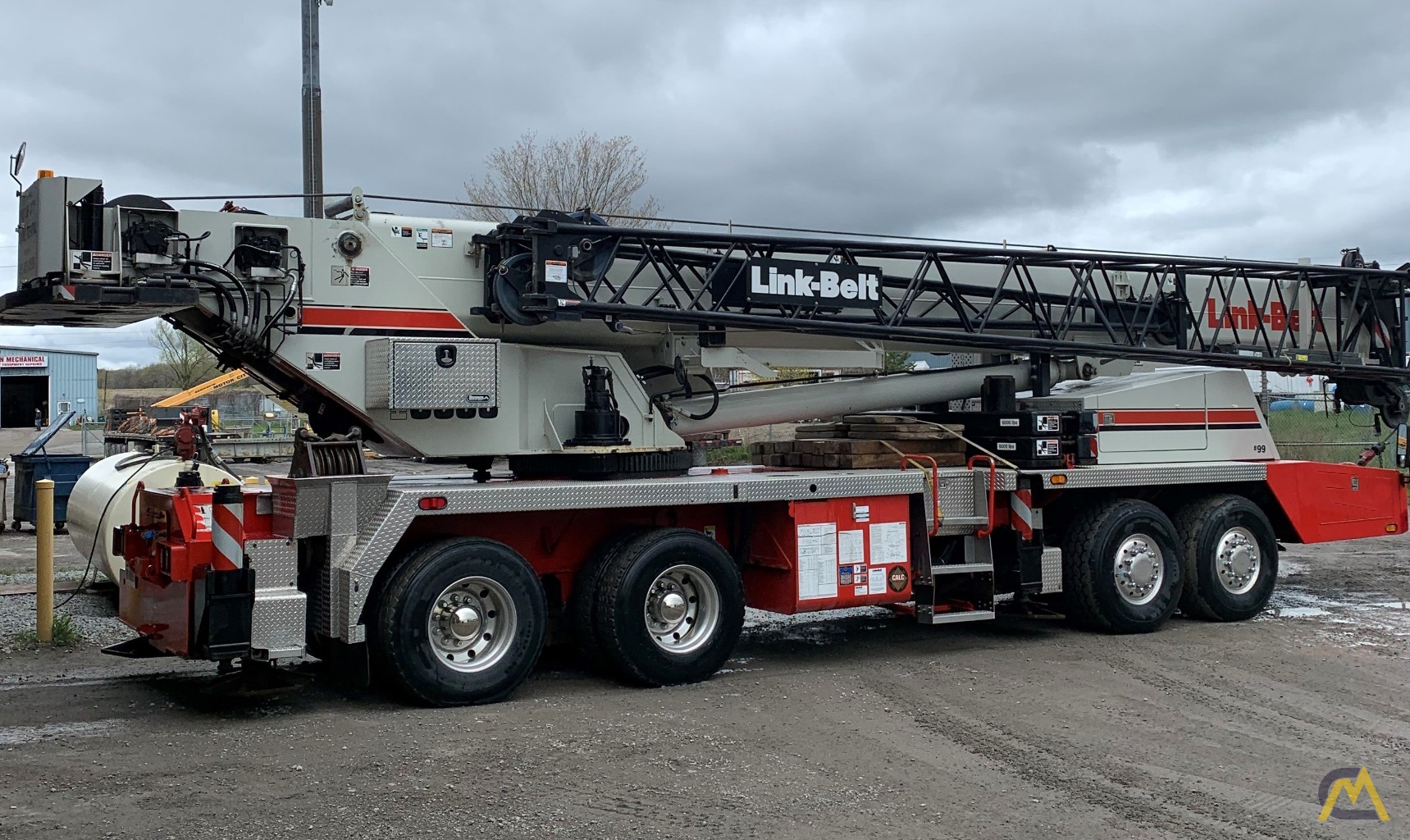 2012 Link-Belt HTC-8690 90-Ton Hydraulic Truck Crane 4