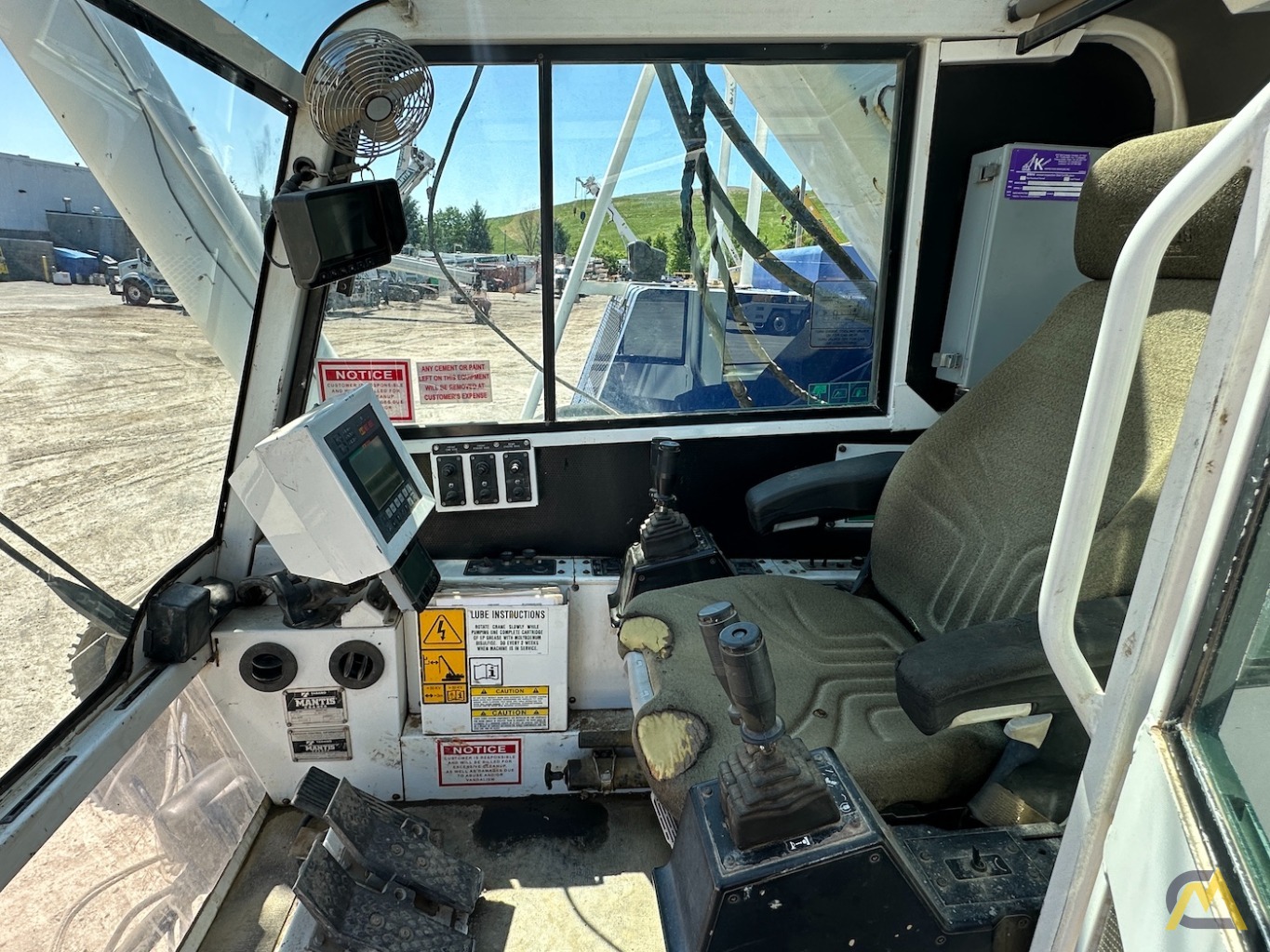 2012 Mantis 6010 Telescopic Crawler Crane 11
