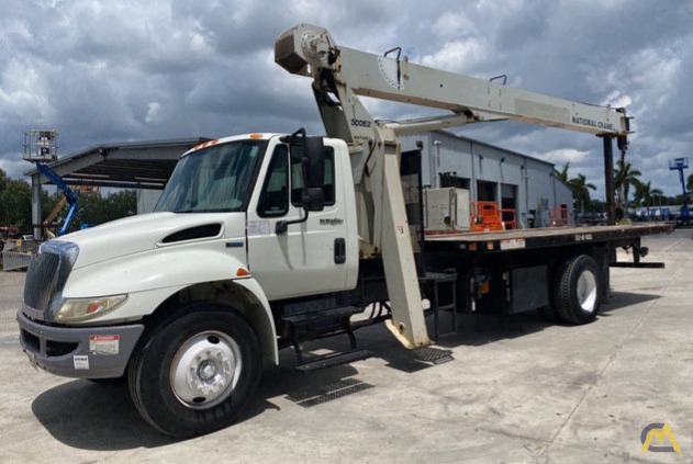 2012 National 571E-2 18-Ton Boom Truck Crane 0