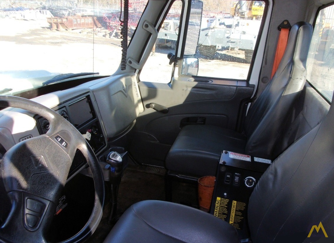 2012 National 9125 26-Ton Boom Truck Crane 4
