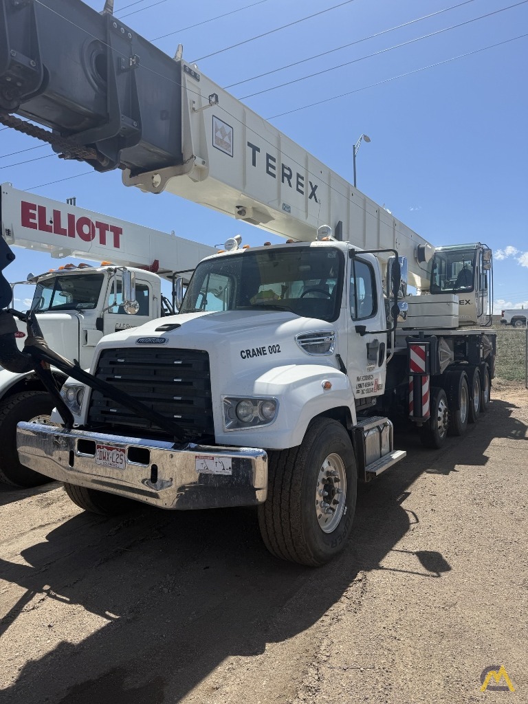 Barely Used 2012 Terex Crossover 6000 Boom Truck Crane on Freightliner 114SD 8