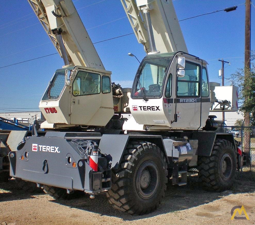 Terex RT 230-1 30-ton Rough Terrain Crane 1