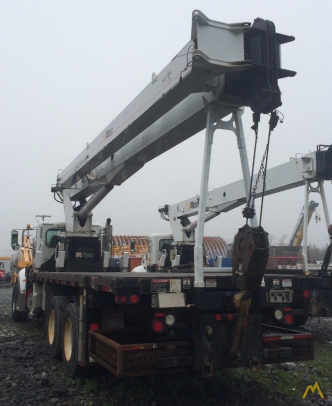 2013 Altec AC25-95B 25-Ton Boom Truck Crane 4