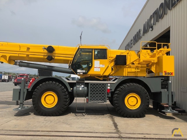 2013 Grove RT890E 90-Ton Rough Terrain Crane; CranesList ID: 494 0