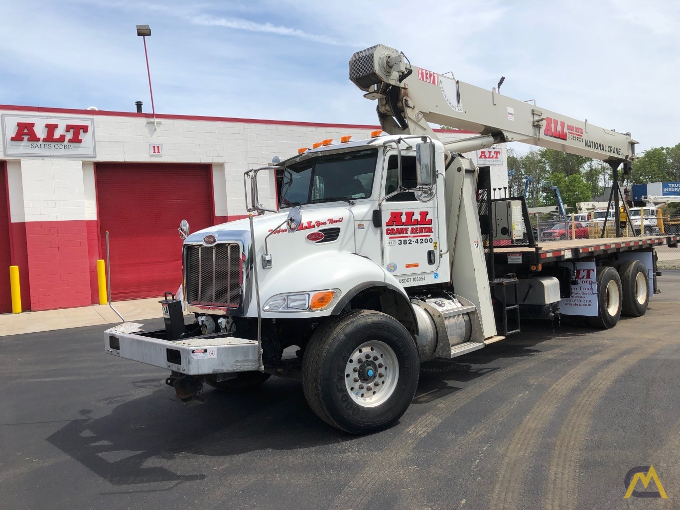 2013 National 8100D 23-Ton Boom Truck Crane 7